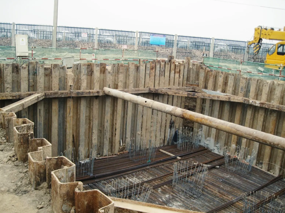 河西建筑基础施工中基坑（基槽）有哪些支护方式？