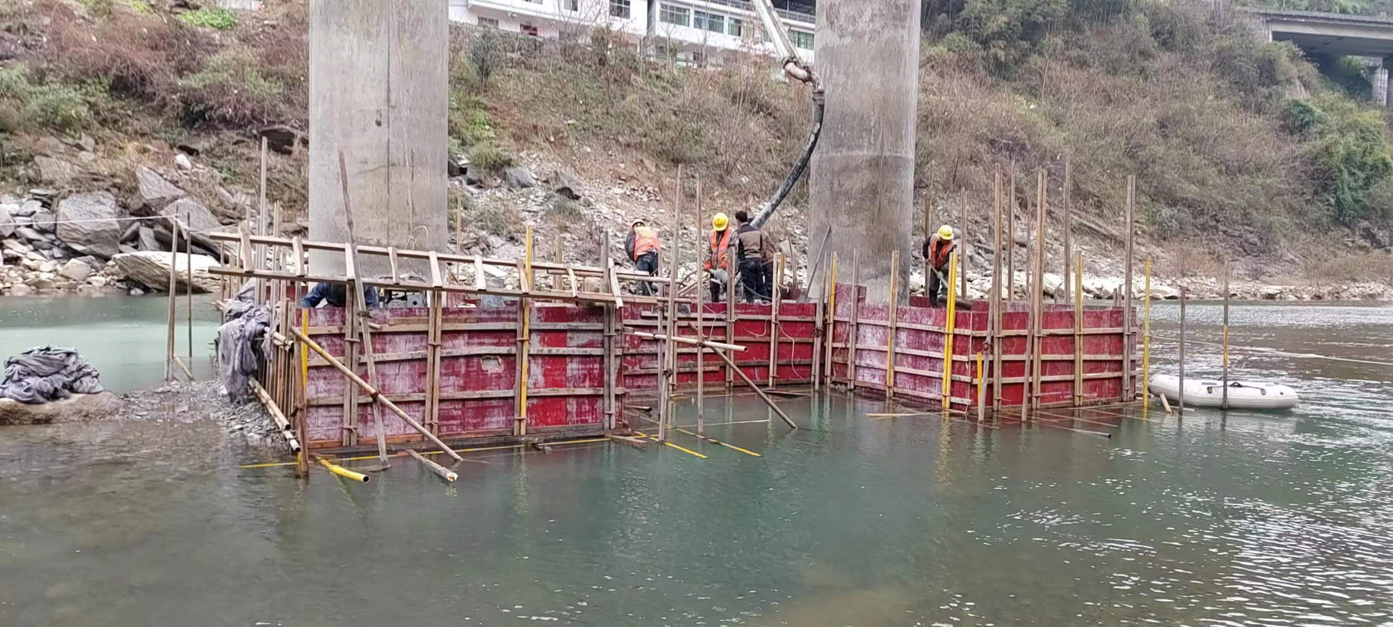 河西水利工程施工中堤坝渗漏原因以及防渗加固技术